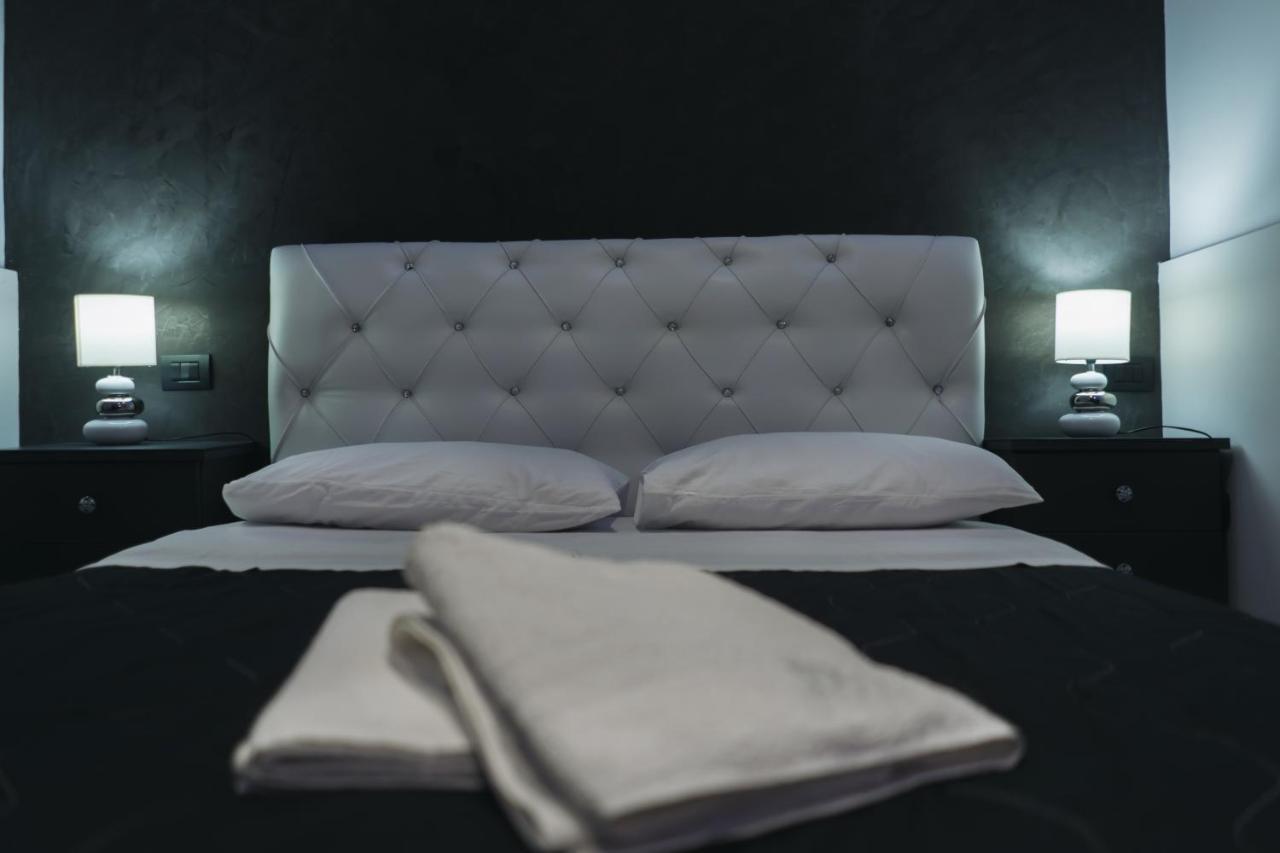 נאפולי Dl Luxury B&B מראה חיצוני תמונה