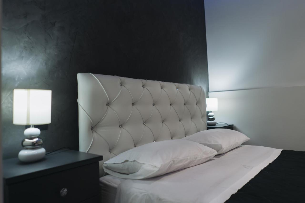 נאפולי Dl Luxury B&B מראה חיצוני תמונה