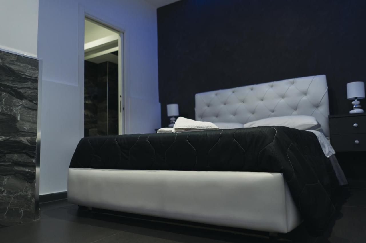 נאפולי Dl Luxury B&B מראה חיצוני תמונה