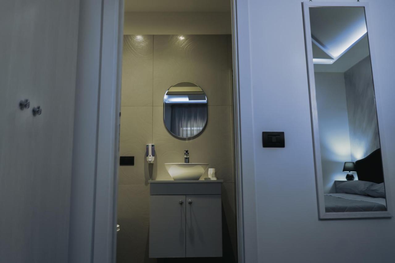 נאפולי Dl Luxury B&B מראה חיצוני תמונה