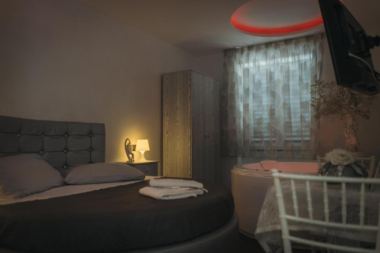 נאפולי Dl Luxury B&B חדר תמונה