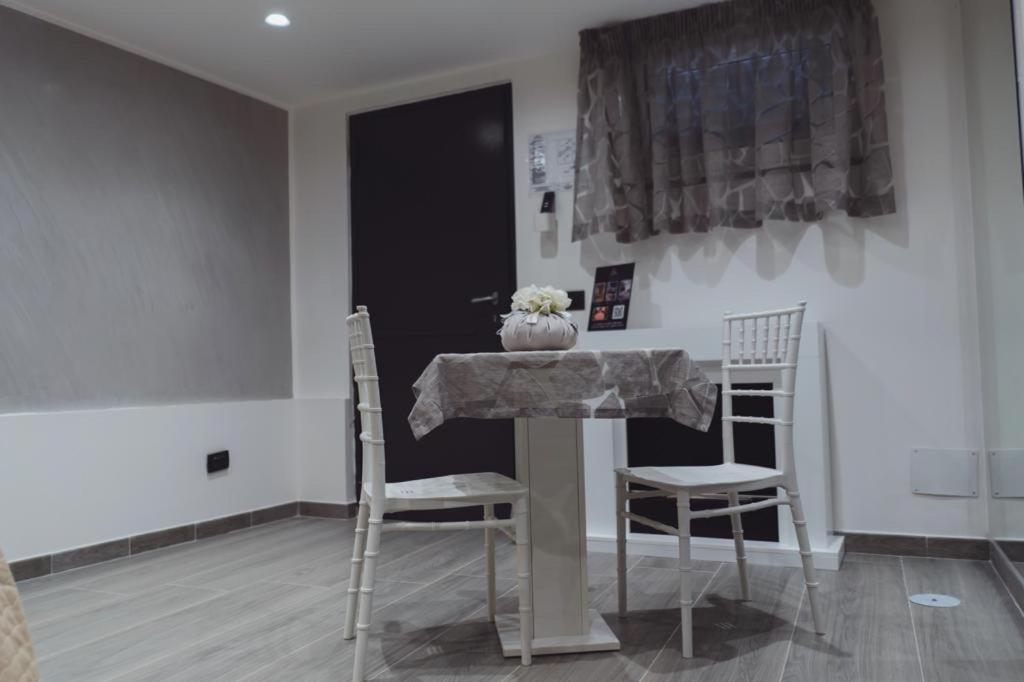 נאפולי Dl Luxury B&B חדר תמונה